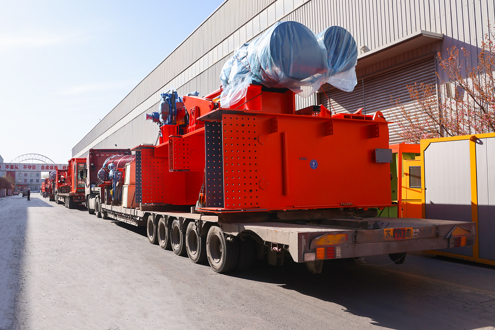 Henan mine crane.jpg