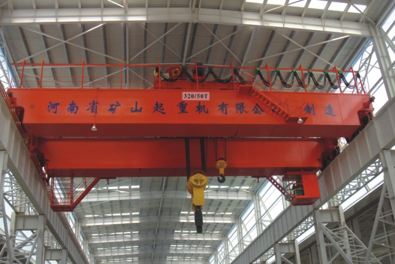 Electric double - girder hook overhead traveling crane.jpg