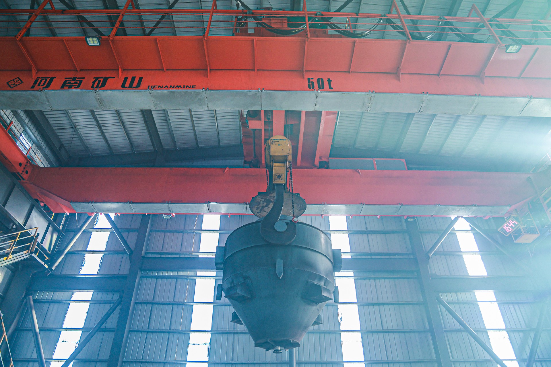 Metallurgical bridge crane1.jpg