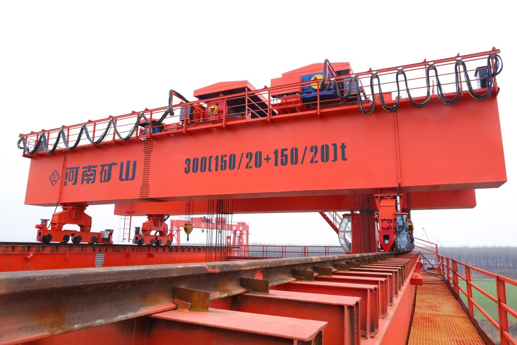 300 ton double trolley double girder crane for Zhangjinggao Yangtze River Bridge project