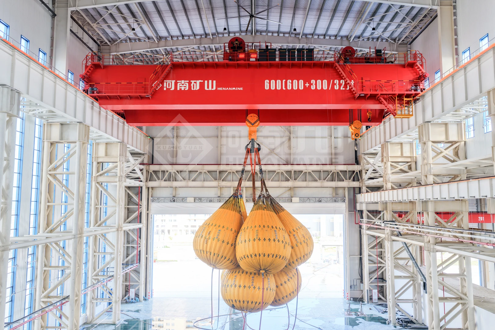 600 ton Henan Mine Crane double girder overhead crane for offshore wind equipment