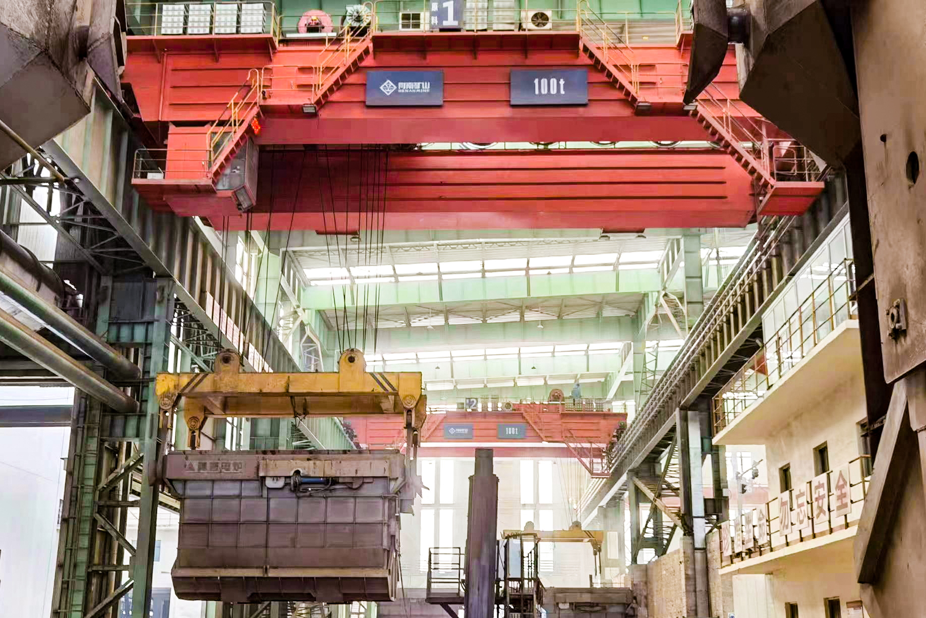 Crane application in industrial manufacturing from Henan Mine Crane's industrial manufacturing application case