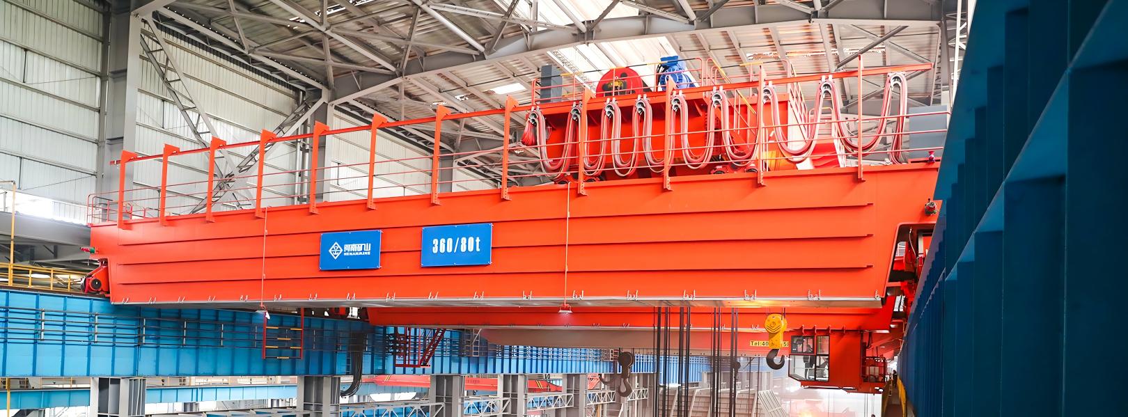 Casting overhead crane installed in a steel production workshop