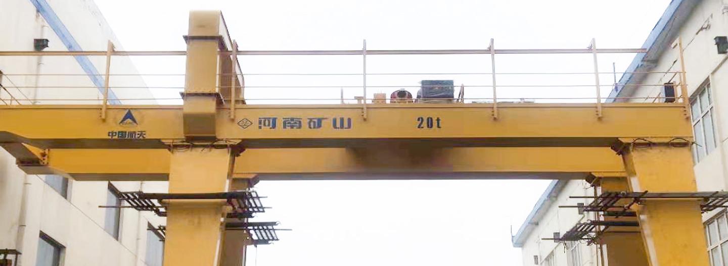 Overhead crane installed in an aerospace manufacturing workshop