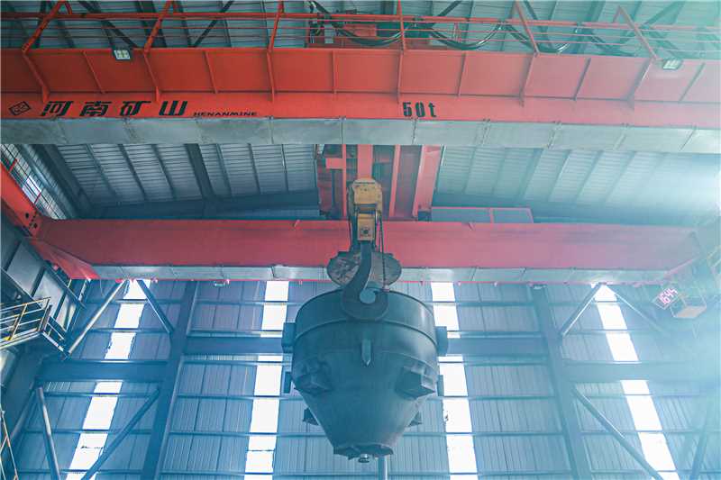 Metallurgical double-girder overhead crane by Henan Mine Crane