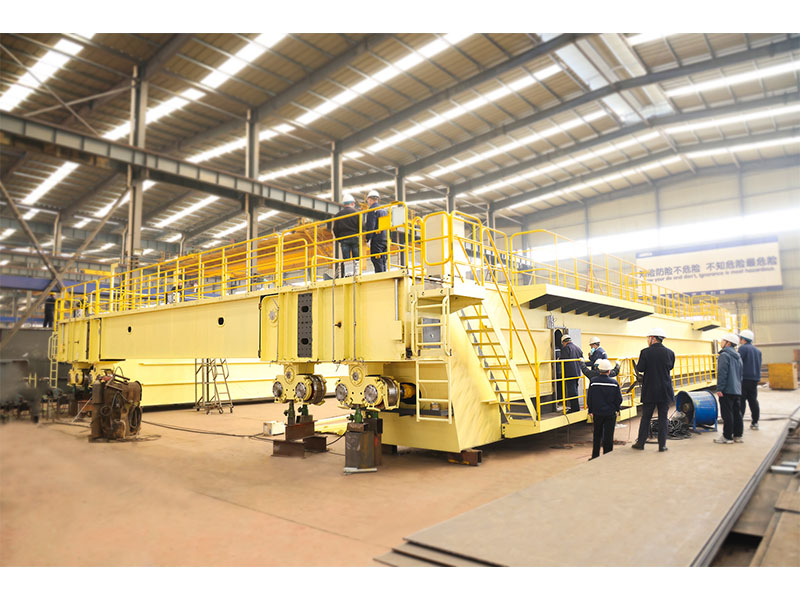Expert inspection of the 160 t casting crane for Meishan Steel