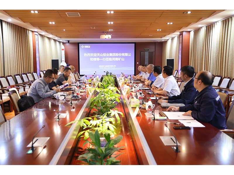 Crane equipment and cooperation programme for Tianshan Aluminium projects