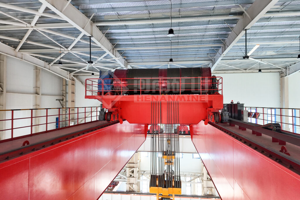600 t dual-trolley overhead crane in an offshore wind equipment workshop