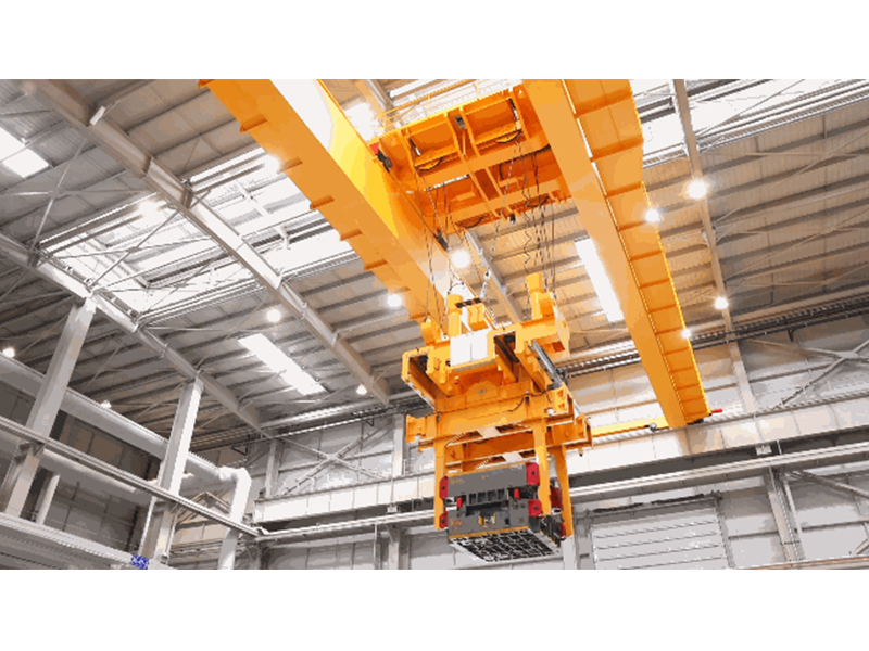 Automated die-handling crane equipment for an automotive stamping workshop