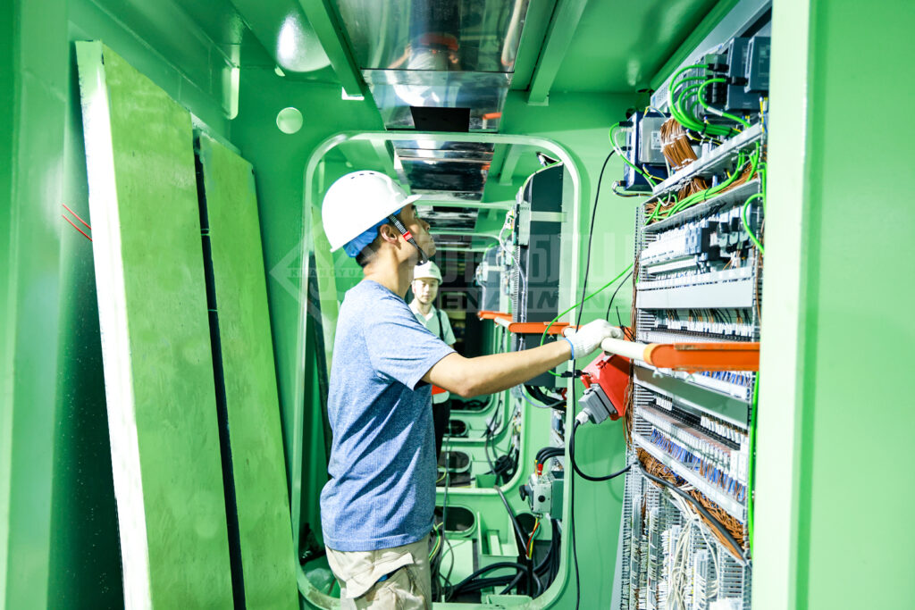 Baosteel Dual-Hook Crane Batch Passes Third-Party A-Inspection — image 8 A-inspection of overhead cranes manufactured for a Baosteel project