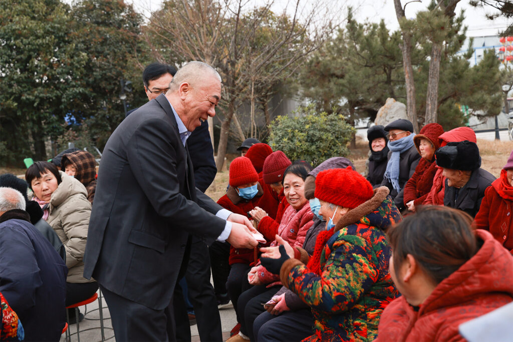 New Year community support for older residents near Henan Mine