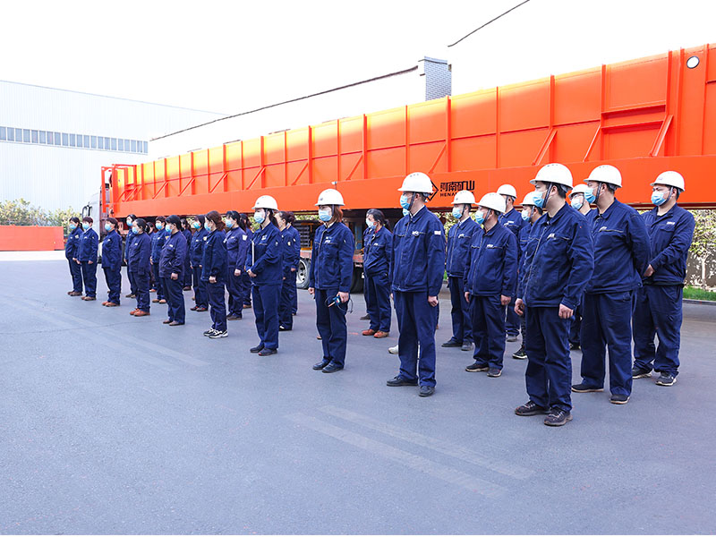 Crane coating work assessed during the April 2022 competition