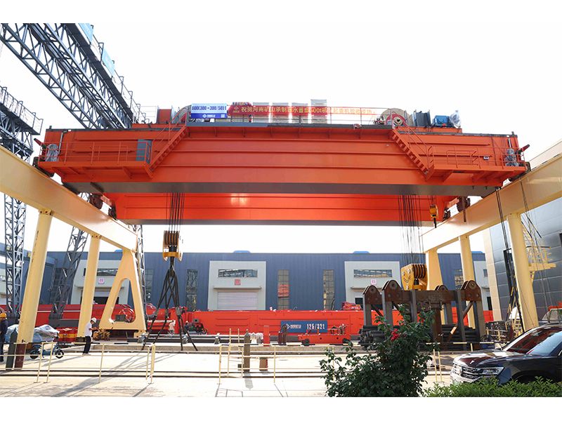 Crane equipment used across energy, port, railway and industrial projects