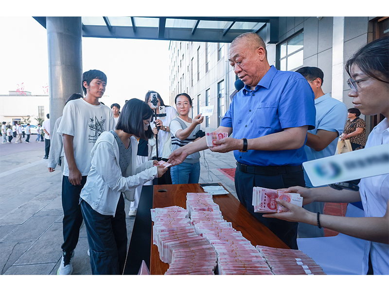 2025 annual review of Henan Mine crane projects and manufacturing activities