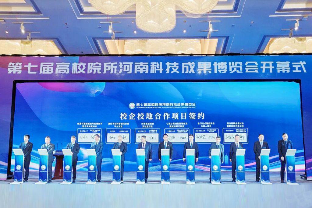 2025 Review Covers Heavy Lifting, Automation and Factory Testing — image 34 2025 annual review of Henan Mine crane projects and manufacturing activities