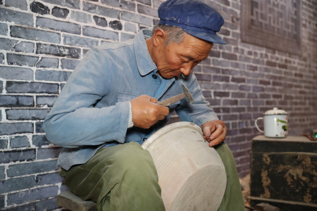 Science Week Opens Crane History and Testing Facilities to Visitors — image 17 Crane museum and technology-week visitor activities at Henan Mine