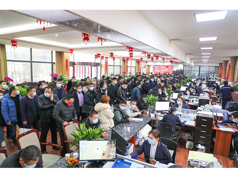 Crane production and order activity during the February 2022 restart