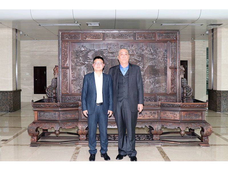 Henan Mine Crane and Desheng Group representatives at the cooperation visit