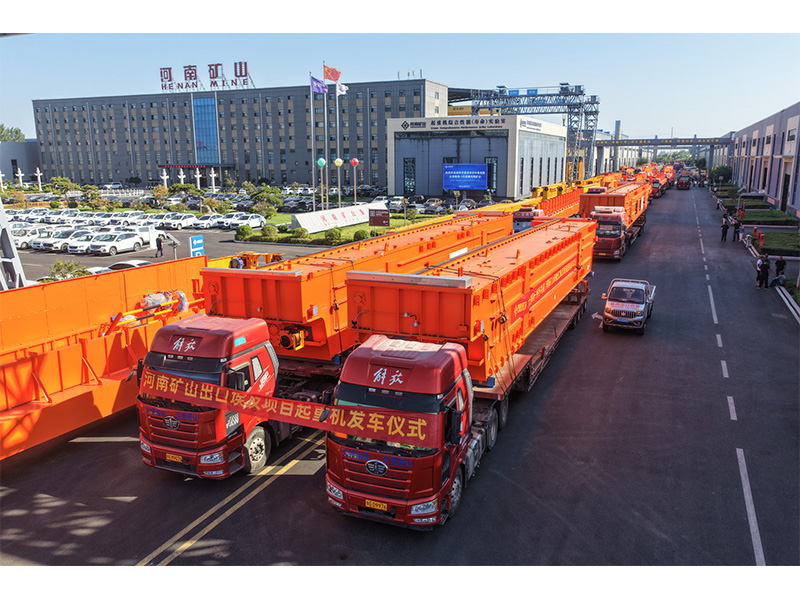 Crane export dispatch for the 127-unit Egyptian steel plant programme