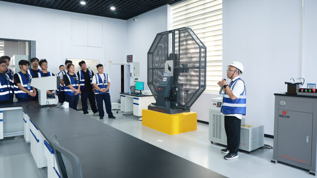 291 Interns Complete Employee-Family Summer Programme — image 16 Summer internship completion programme for Henan Mine employee families
