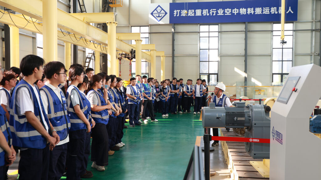 291 Interns Complete Employee-Family Summer Programme — image 17 Summer internship completion programme for Henan Mine employee families