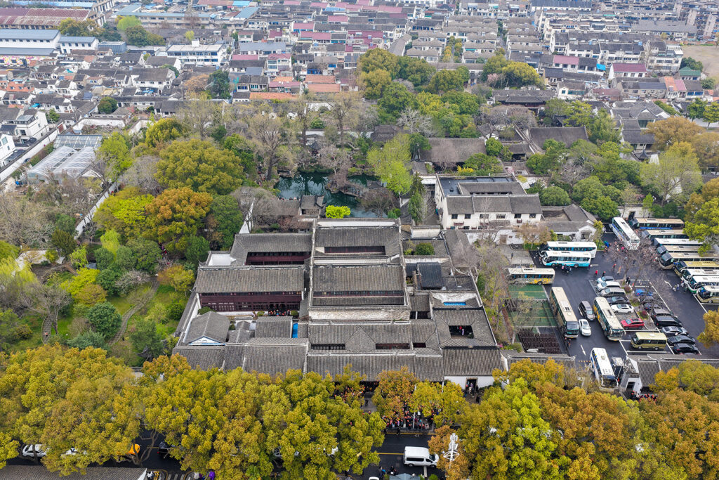 Employee parents on the Suzhou stage of the company travel programme