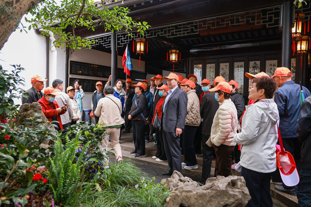 Employee parents on the Suzhou stage of the company travel programme