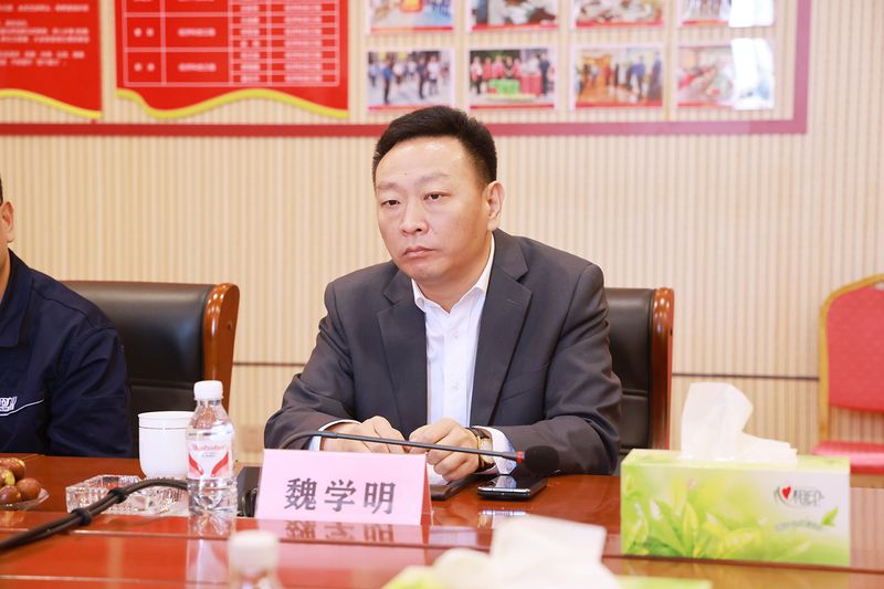 Inland-Port Forum Reviews Intelligent Lifting and Logistics — image 3 Henan Mine representatives at the inland-port development forum