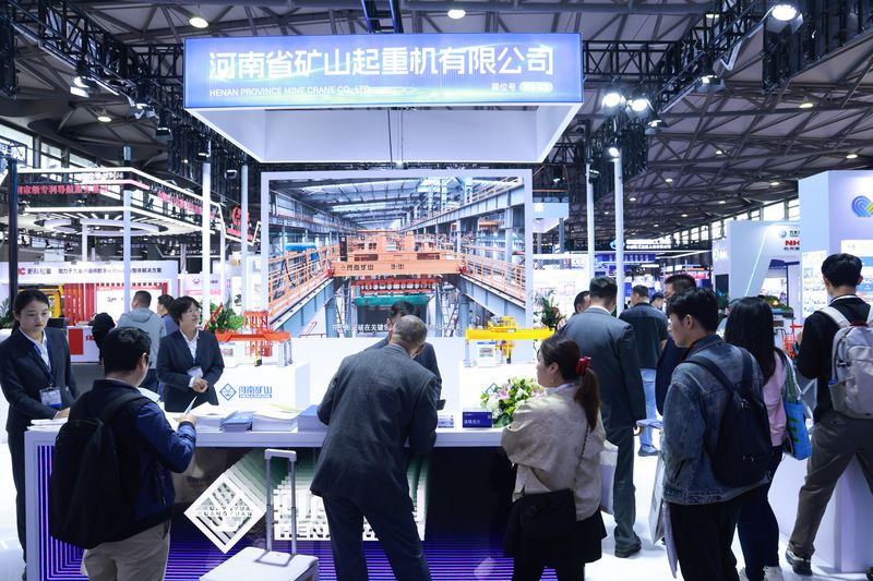Automated industrial crane displays at the Shanghai heavy machinery exhibition