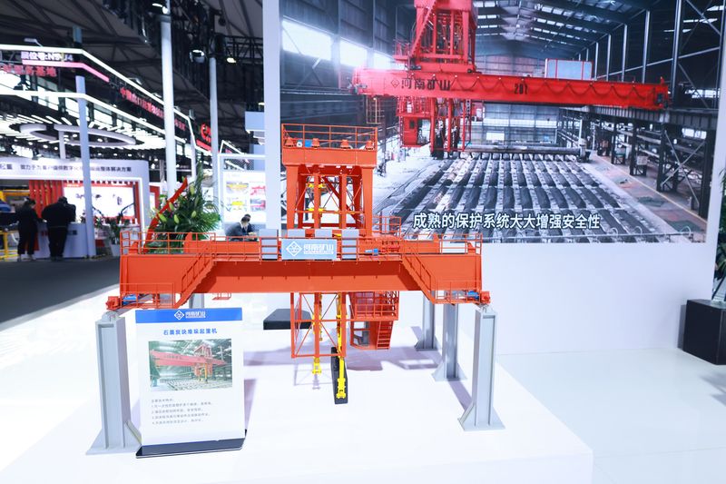 Shanghai Exhibition Displays Automated Industrial Handling Equipment — image 5 Automated industrial crane displays at the Shanghai heavy machinery exhibition