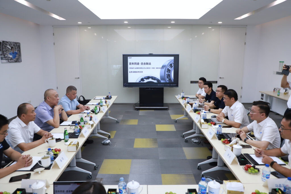 SKF Discussions Explore Crane Component Development — image 2 Henan Mine and SKF representatives during technical cooperation discussions
