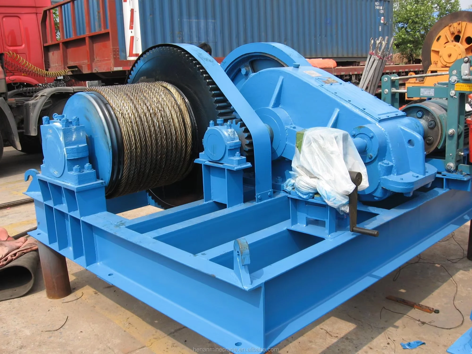 Blue JM-series single-drum wire rope winch with wound rope and electric drive