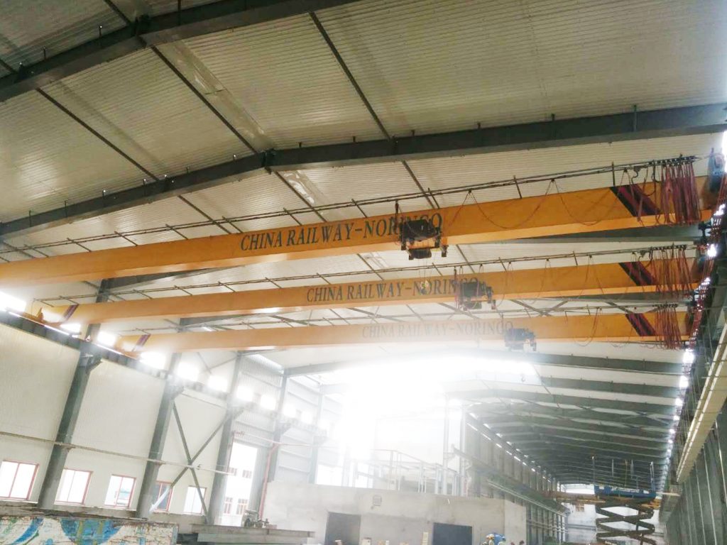 Overhead crane installed in a metro maintenance depot