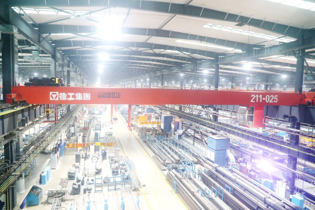 Overhead crane network serving construction machinery production lines